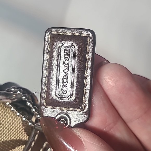 Coach Signature Jacquard Shoulder Bag Crossbody #42190 w/ hangtag - Picture 16 of 16